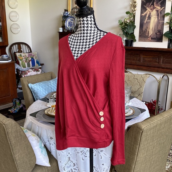 NWT AMASOO Burgundy Top Size L - Picture 11 of 12